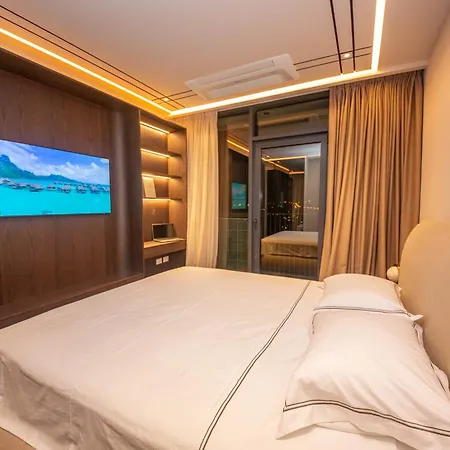 Side Apartment *